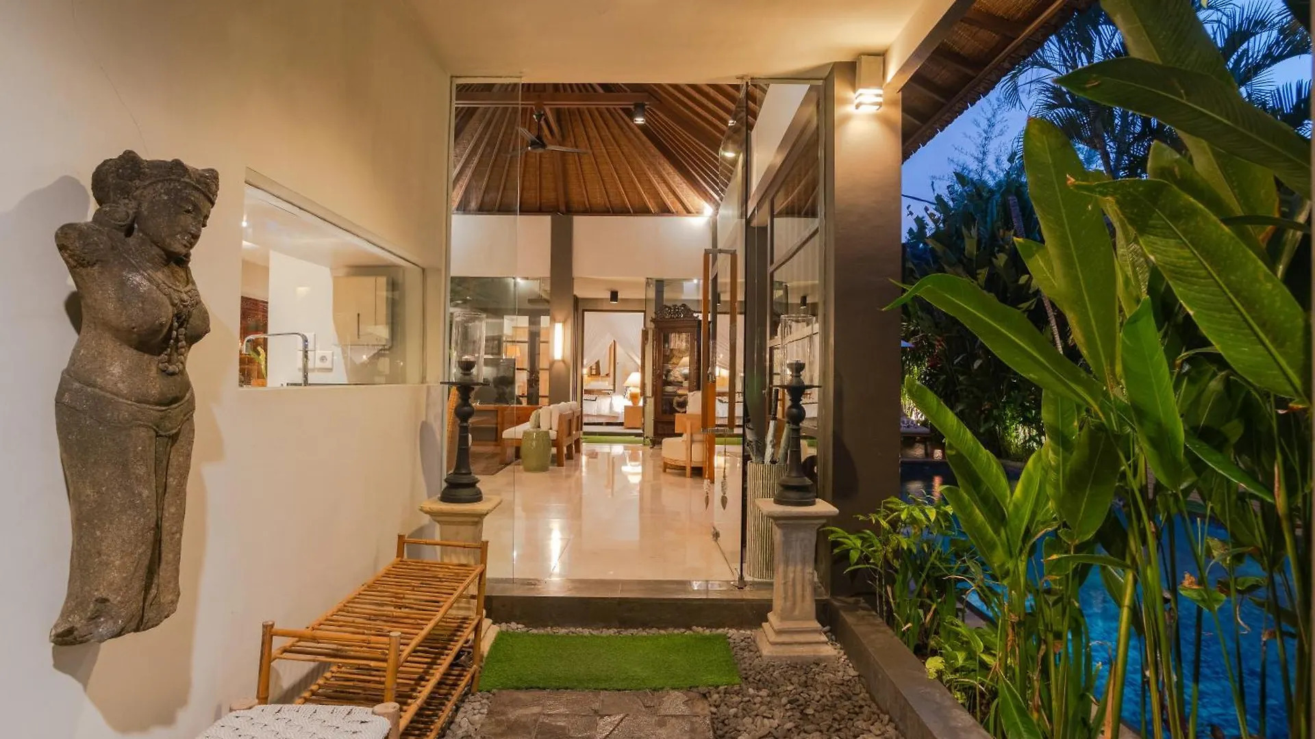 Akhira One Seminyak Villa 0*, Seminyak (Bali)