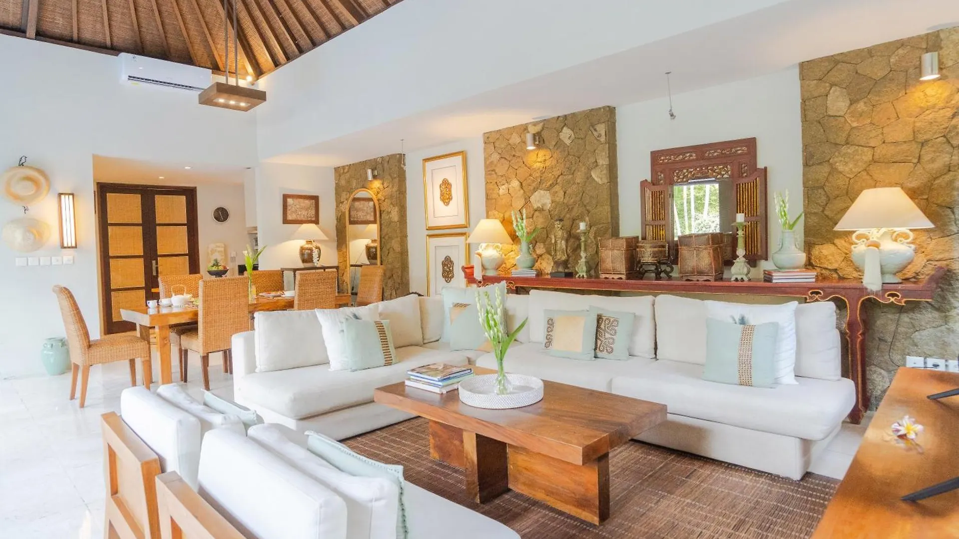 Akhira One Seminyak Villa